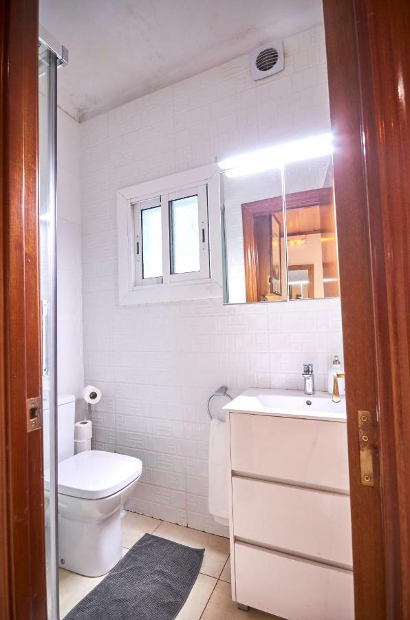 Torrassa Fira Apartment Барселона Екстериор снимка